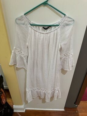 Mlle Gabrielle White Lace-Trim Peasant Tunic